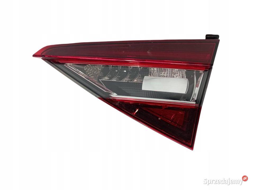 LAMPA TYŁ W KLAPĘ PRAWA KOMBI Skoda Superb III Rok produkcji 2019