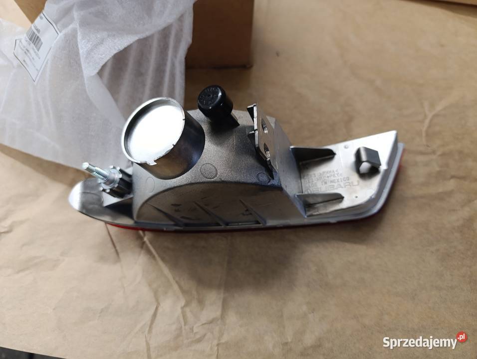 Subaru Tribeca lampa odblask tylnego zderzaka Katowice