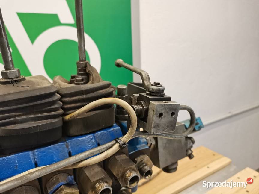 Rozdzielacz hydrauliczny Merlo 4018 Roto