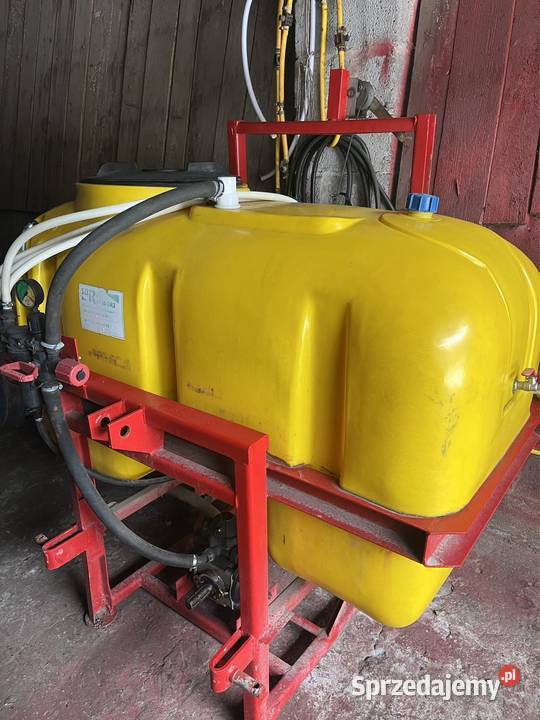Sprzedam opryskiwacz 600l 15m nieuszkodzony sprzedam