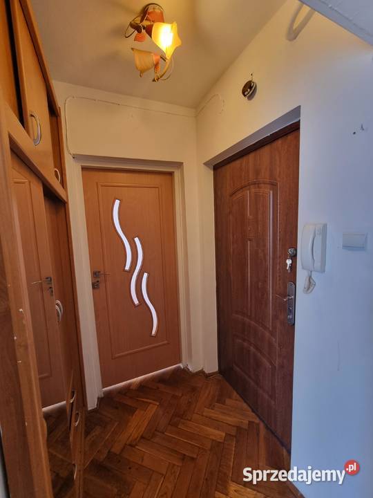 Mieszkanie 305 m z oddzielną kuchnią i balkonem lubelskie Kraśnik