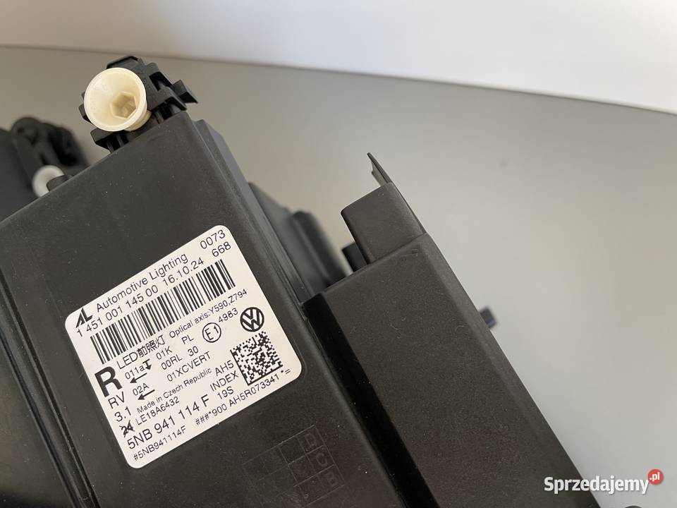 VW TIGUAN ALLSPACE LIFT PRAWA LAMPA PRZÓD NOWA Lampy przednie Ostroróg