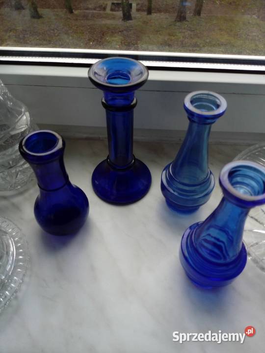 Małe granatowe wazoniki szklane Prl Choszczno
