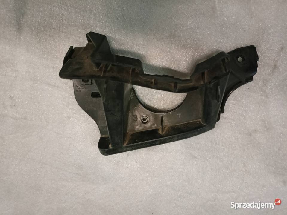 Opel Astra J IV ślizg zderzaka prawy tył Czechy