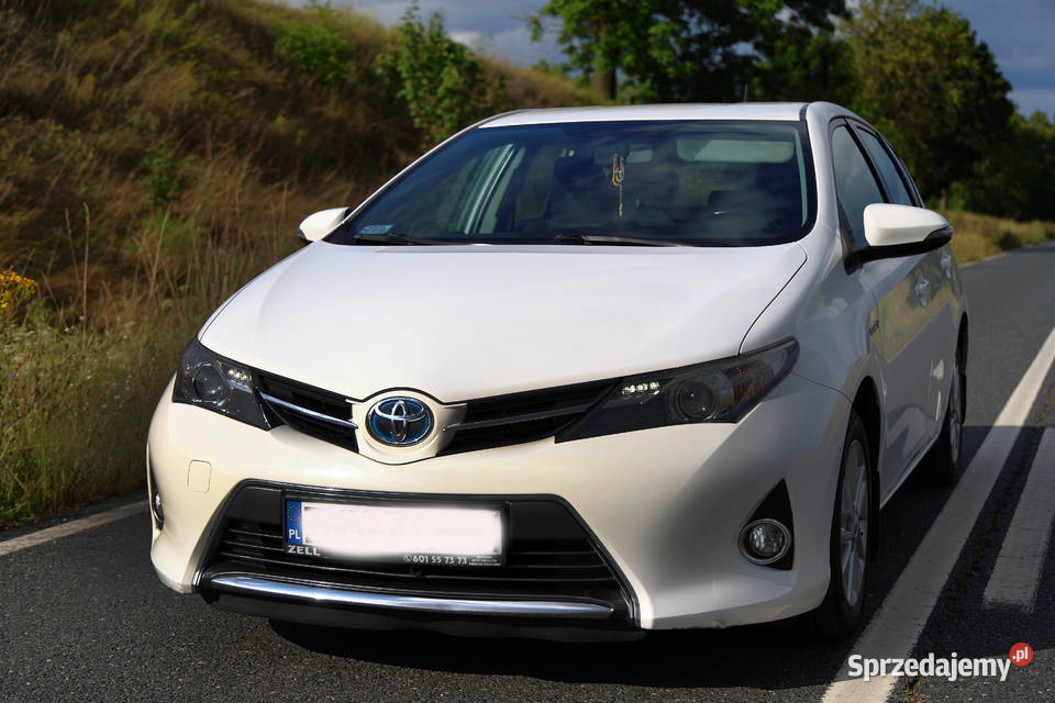 TOYOTA AURIS 18 HYBRYDA klimatyzacja Auris Myślibórz sprzedam