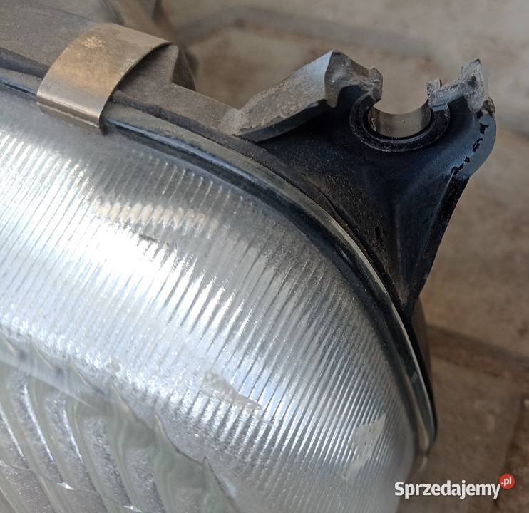 Lampa reflektor lewy przedni dolnośląskie Marcinkowice