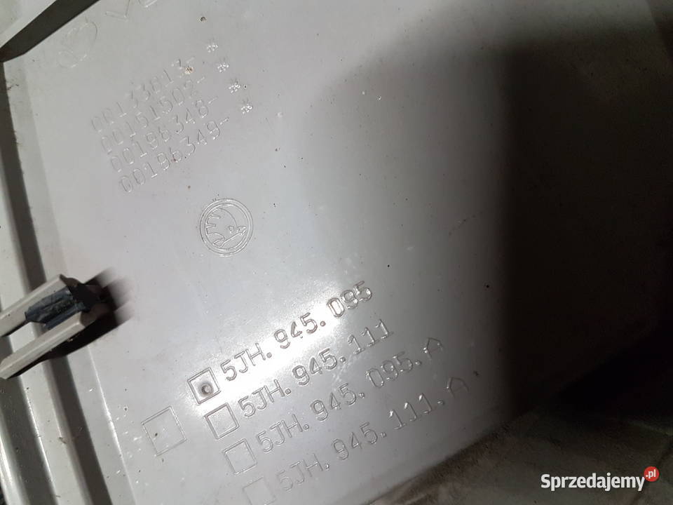 SKODA RAPID 5JH LAMPA TYLNA LEWA WKLAD LEWY lewe Turek