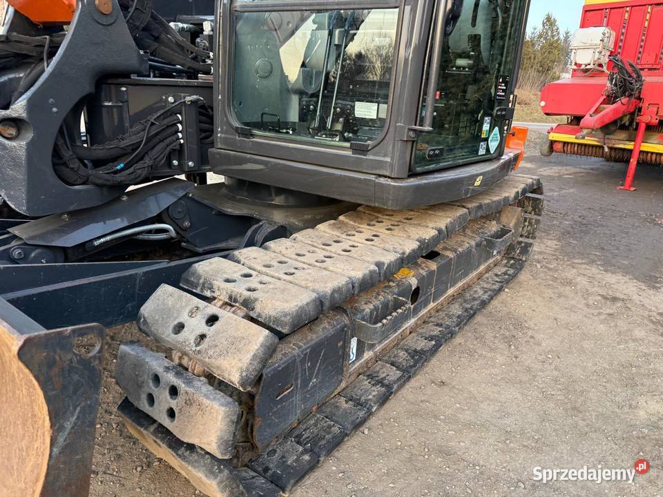 Maszyna budowlana Koparka Gąsienicowa Hitachi Nowa Ruda