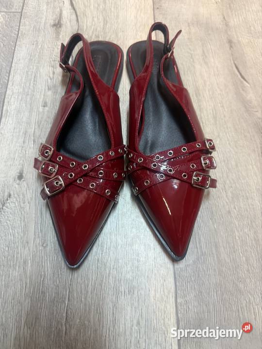 40 Bordowe czerwone baleriny wieczorowe z