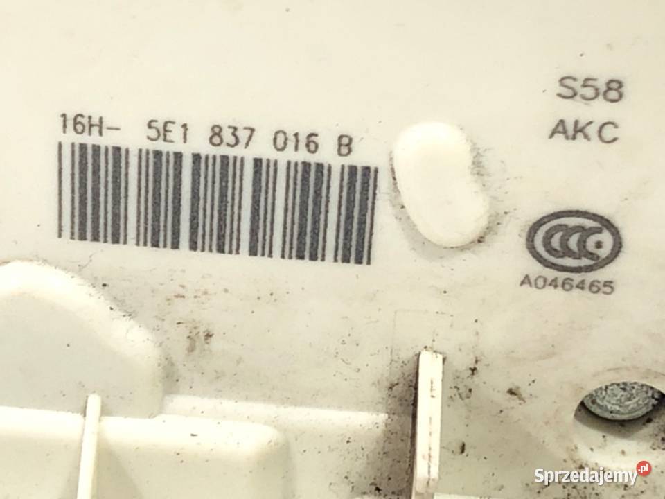 ZAMEK DRZWI PRAWY PRZÓD SKODA RAPID Hatchback sprzedam