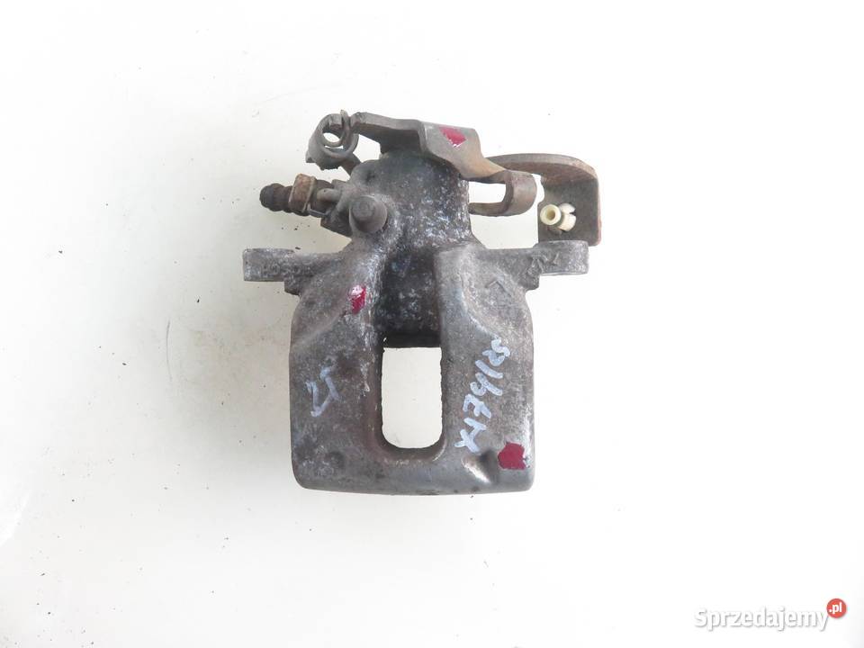 ZACISK LEWY TYŁ TOYOTA AURIS I E15