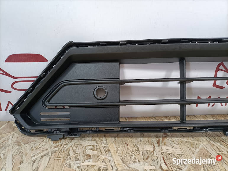 VOLVO XC40 C40 22 LIFT KRATKA ZAŚLEPKA DOLNA sprzedam