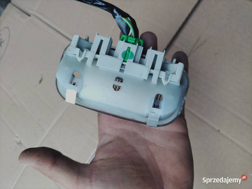 LAMPKA WNĘTRZA KABINY CITROEN XSARA PICASSO Kamień-Kolonia sprzedam