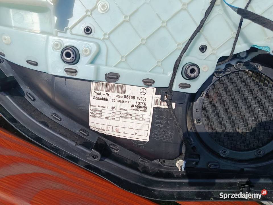 Boczki drzwiowe Mercedes Cklasa W204 Krościenko Wyżne