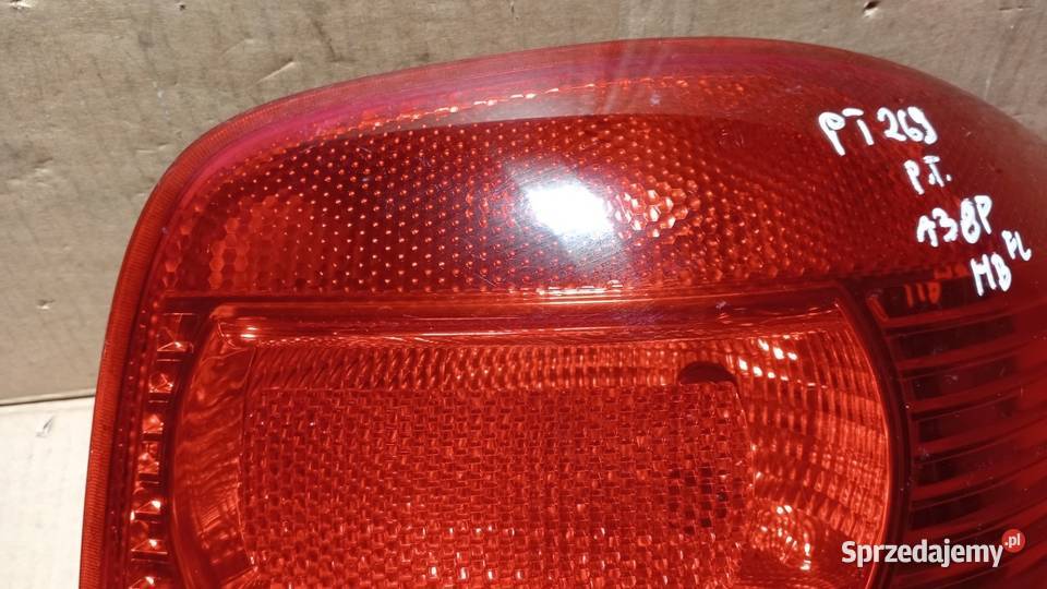 AUDI A3 8P HB LAMPA TYŁ PRAWA Zbierkowo