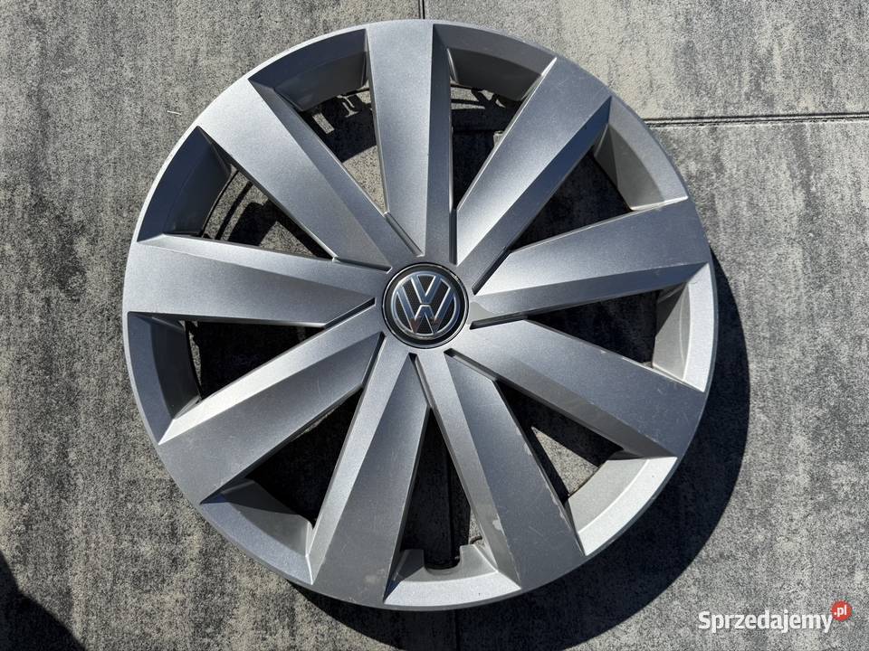 KOŁPAK ORYGINALNY VW PASSAT B8 16 3G0601147