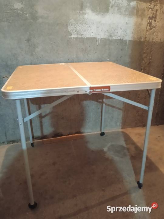 Stół kempingowy stan z pokrowcem z Decathlon