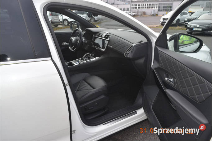 DS 7 CROSSBACK 2022 159800 ccm 200 KMm automatyczna Warszawa