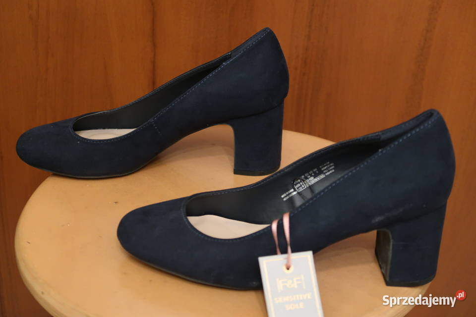 Damskie buty czółenka firmy FF 39 Czółenka