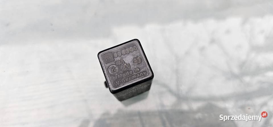 Przekaznik mercedes w123 0008210863 Rok produkcji 1982