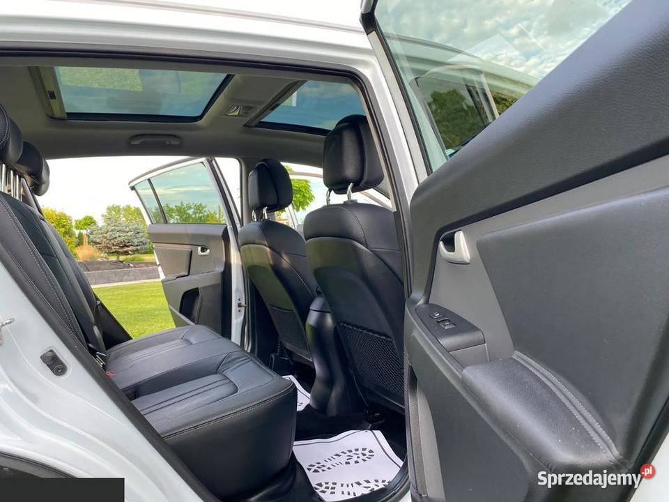 Kia Sportage 20 CRDI 4WD DreamTeam Edition 136 Rok produkcji 2013 Dragacz