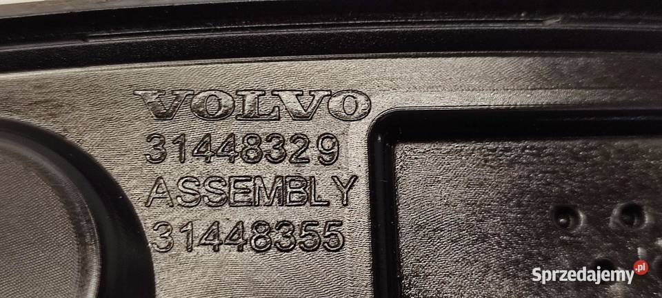 VOLVO XC40 LISTWA BŁOTNIKA PRAWY TYŁ 31448329