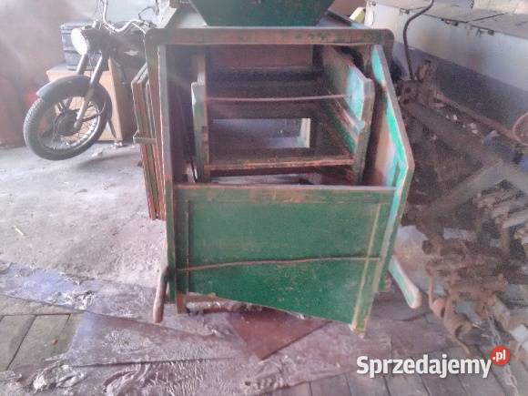 Sadzarka Wiejnia i młynek Koło sprzedam