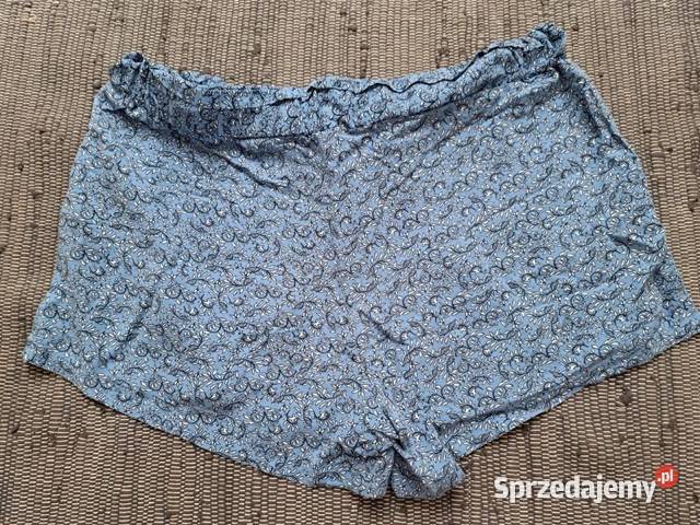 Zwiewne szorty w kwiatowy wzór Esmara idealne na Rozmiar 38(M) Spodnie Trąbki Wielkie