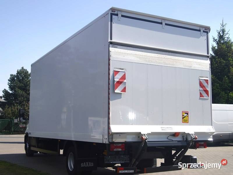 IVECO DAILY 70C18A8P AUTOMAT KONTENER 15EP WINDA serwisowany w ASO sprzedam
