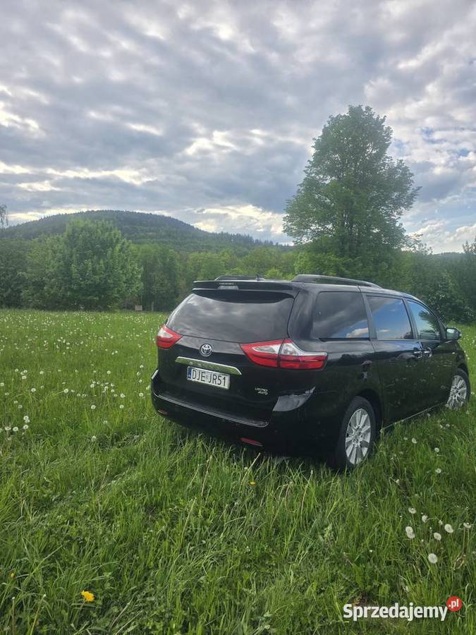Toyota sienna limited awd benzyna