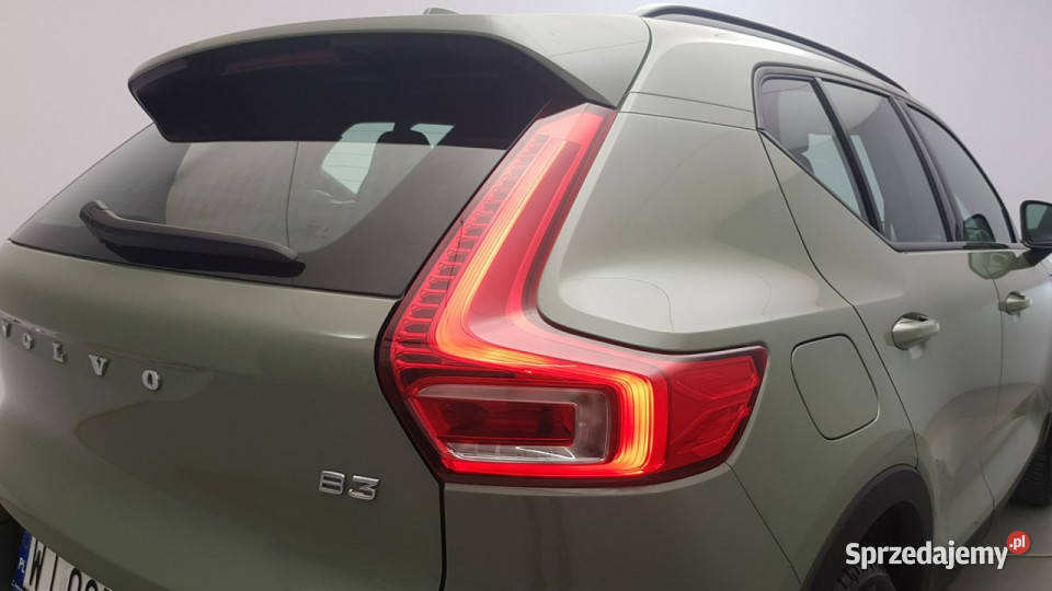 Volvo XC 40 B3 Plus Dark Z polskiego salonu czujnik parkowania Warszawa