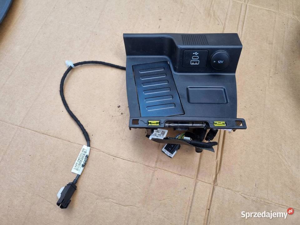 PANEL GNIAZDO USB INDUKCJA 12V FORD KUGA MK3 sprzedam