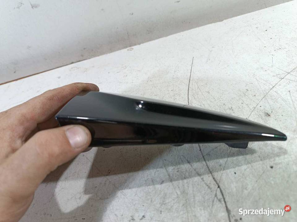 NAROŻNIK KLAPY PRAWY TYŁ RENAULT CLIO IV