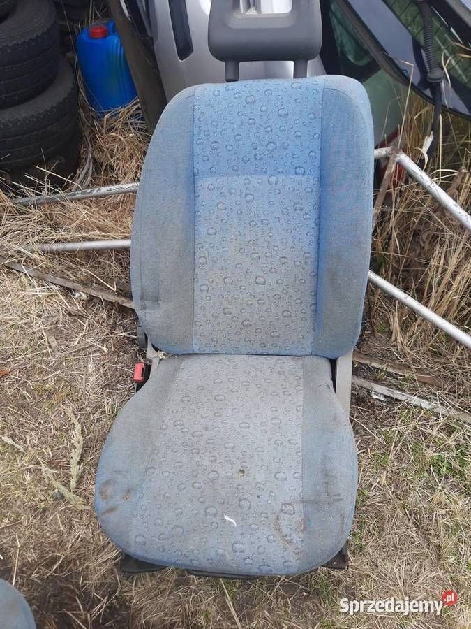 Fiat Panda II tapicerka fotela pasażera kierowcy Ksawerów