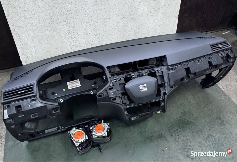 Deska rozdzielcza Seat Ibiza V Grabów nad Prosną sprzedam