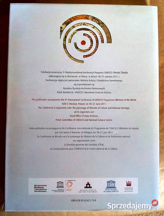 Książkaalbum Pamięć państw i narodów Legionowo