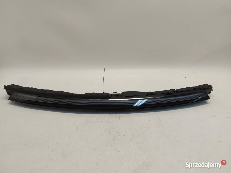 Mercedes EQC 400 W293 LAMPA ŚRODKOWA LED