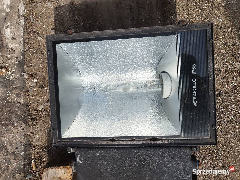 Maszt 7 metrów z halogenem Białystok