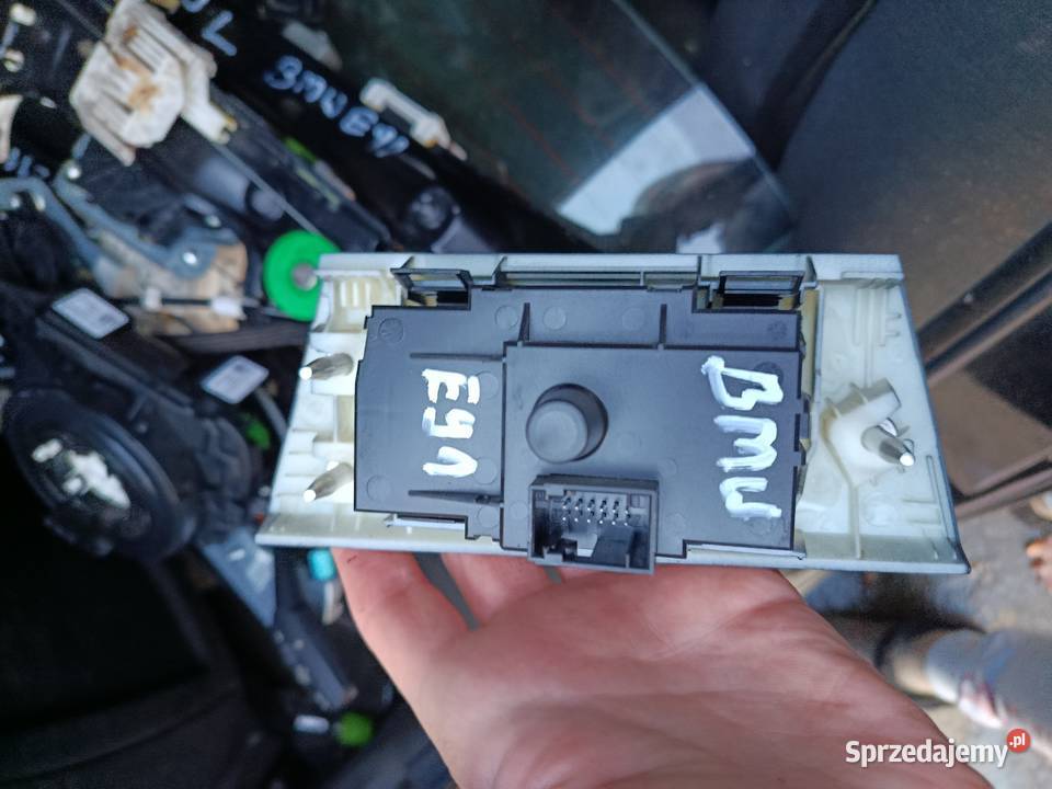 BMW E 91 włącznik świateł osobowe wielkopolskie Szklarka Myślniewska