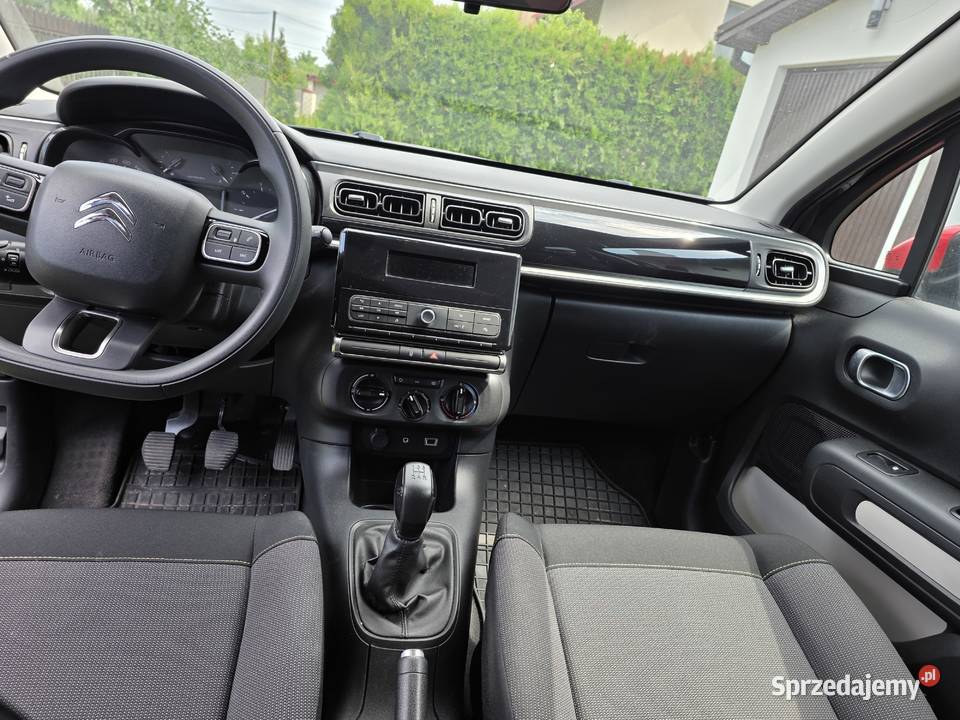 Citroen C3 12 PureTech 82 60 kW 2017 37 000