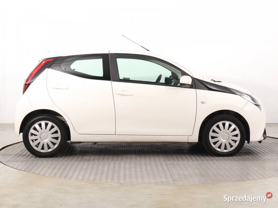 Toyota Aygo 10 VVTi 53KM Aygo Katowice