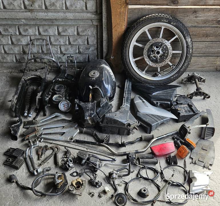 Yamah ybr 125 pozostałości części Wieluń