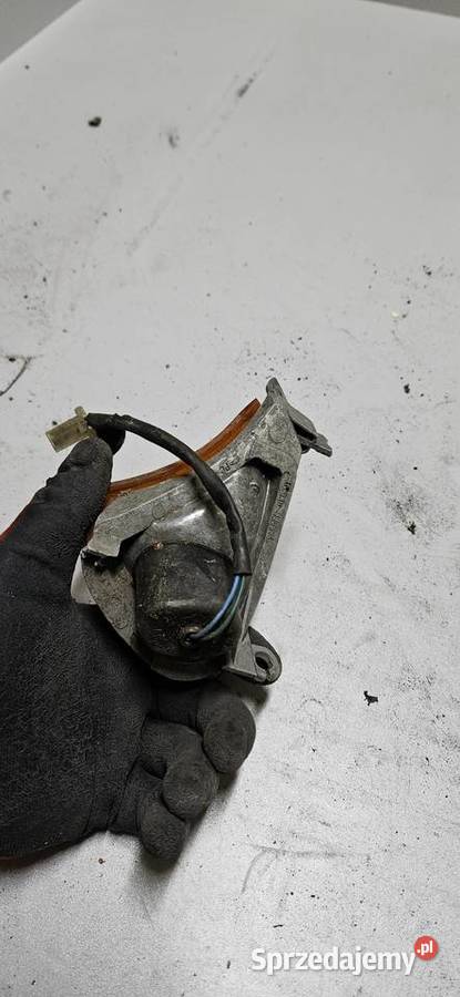 Honda varadero 125 kierunkowskaz przód prawy sprzedam