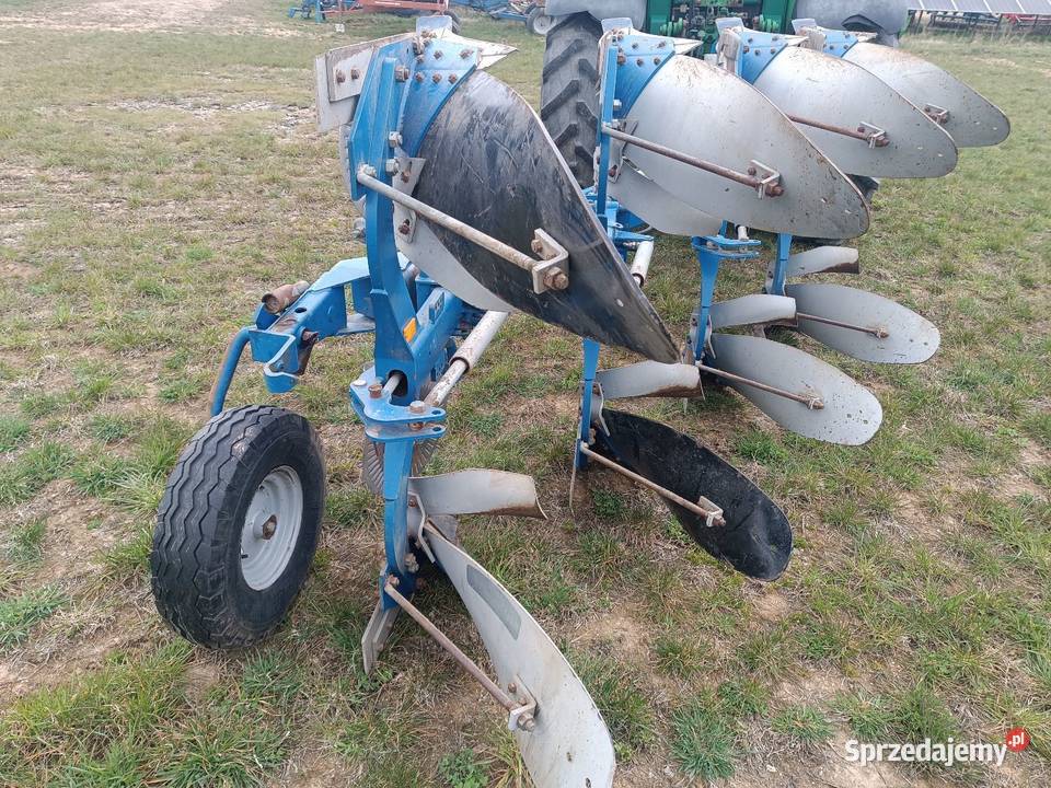 Pług Overum CX 4x4 2013 Suwałki sprzedam