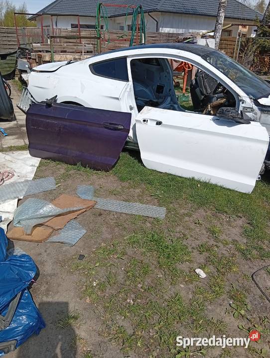 Ford Mutang 6 Generacja 2015 5o 420 hp całość na manualna Niemce