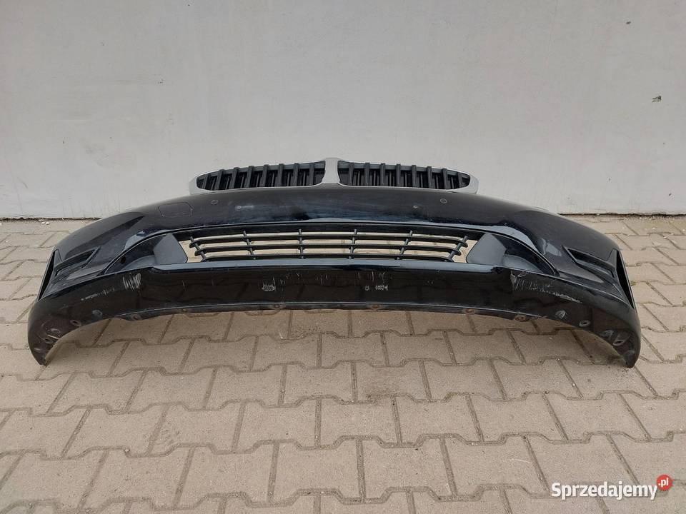BMW G21 G20 Kombi 330e zderzak przód przedni