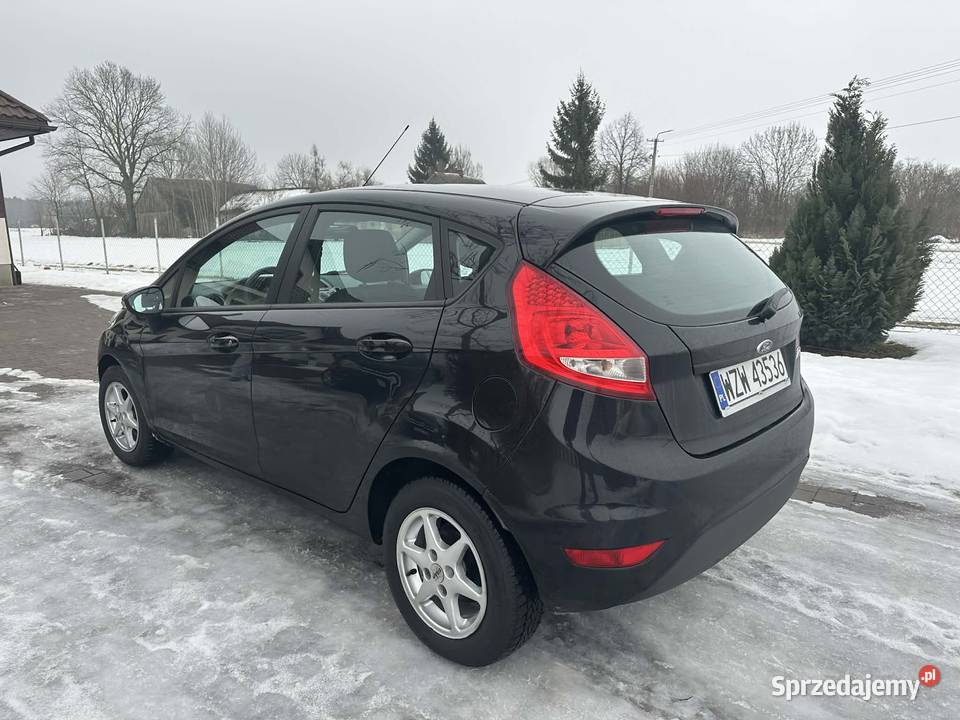 12 BENZYNA 5 DRZWI 2011r radio Zwoleń