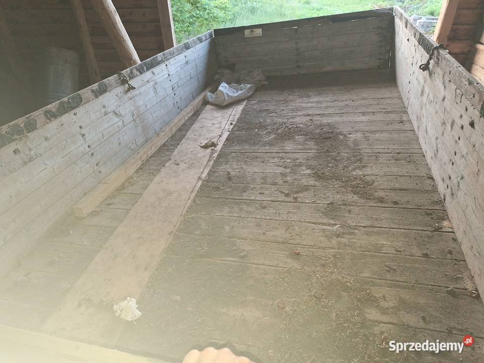 Przyczepa sztywna stodołowana D44 fabryczna