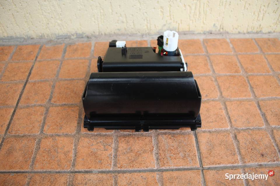 POPIELNICZKA VW GOLF V 1K0857961 wielkopolskie