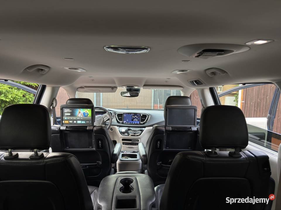 Chrysler Pacifica Touring 2022 36 V6 8 osób system Start-Stop Pacifica Warszawa sprzedam